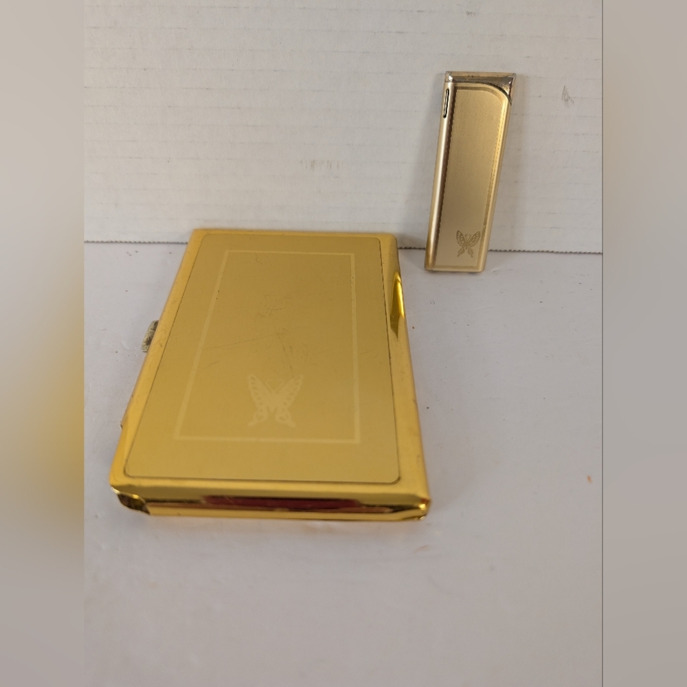 Vintage Cigarette Case Butterfly Design With Working Lighter Inside 1950s - Picture 2 of 7